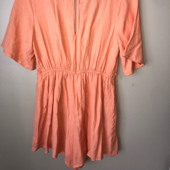 Coral Scalloped Romper - Picture 4 of 5